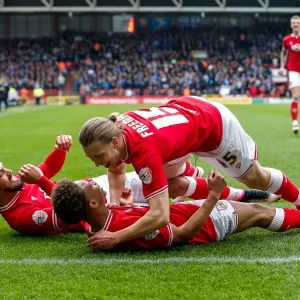 Bristol City's Bobby Reid Scores the Second Goal Against Sheffield Wednesday, Making it 2-0 at Ashton Gate Stadium (April 9, 2016) Bristol City's Bobby Reid Scores the Second Goal Against Sheffield Wednesday, Making it 2-0 at Ashton Gate Stadium (April 9, 2016)