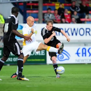 Bristol Citys David Clarkson shoots Bristol Citys David Clarkson shoots