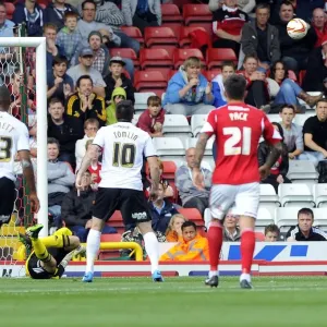 Bristol City's Frank Fielding Saves Penalty vs. Peterborough United (14.09.2013)