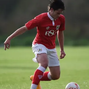 Bristol City's Jack Batten in Action Against Millwall U21s, 10/11/2014