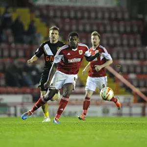 Bristol City's Jay Emmanuel-Thomas in Action Against Rivals - Sky Bet League One, Ashton Gate
