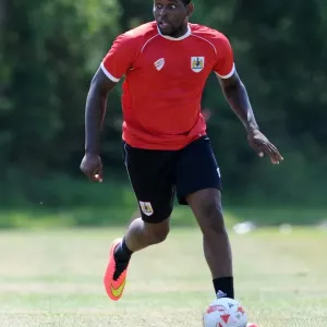 Bristol City's Jay Emmanuel-Thomas in Deep Focus during Training (July 2, 2014) Bristol City's Jay Emmanuel-Thomas in Deep Focus during Training (July 2, 2014)