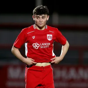Bristol City's Jonny Smith in Action against Cheltenham Town, 2016