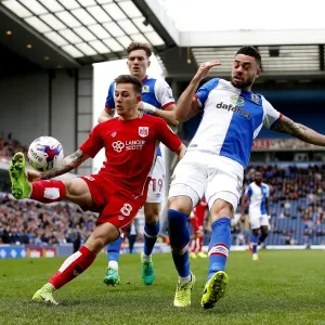 Bristol City's Josh Brownhill vs Blackburn Rovers Derrick Williams Clash at Ewood Park, Sky Bet Championship (170417)