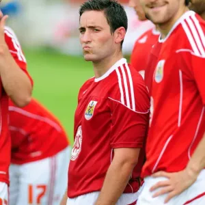 Bristol City's Lee Johnson in Action: Bristol City vs. Vallens IF Bristol City's Lee Johnson in Action: Bristol City vs. Vallens IF