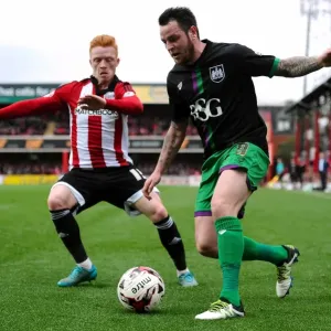 Bristol City's Lee Tomlin under Pressure Print