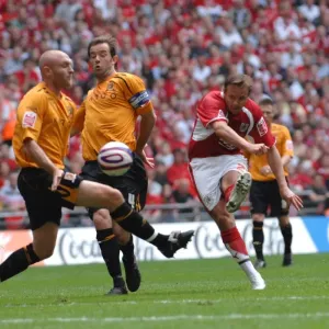 Bristol City, le Lee Trundle célèbre la promotion : finale de play-off à coups d'éclat