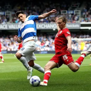 Bristol City's Luke Freeman Sends a Cross at Queens Park Rangers, Sky Bet Championship (07/05/2016)