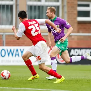 Bristol City's Scott Wagstaff Faces Off Against Fleetwood Town's Stephen Jordan in Sky Bet League 1 Clash Bristol City's Scott Wagstaff Faces Off Against Fleetwood Town's Stephen Jordan in Sky Bet League 1 Clash