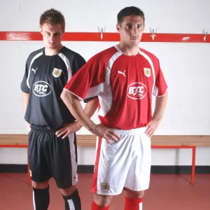 Bristol City's Unstoppable Defensive Duo: Bradley Orr and David Noble Bristol City's Unstoppable Defensive Duo: Bradley Orr and David Noble