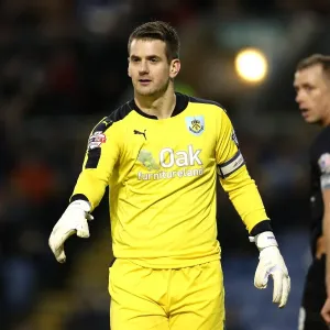 Burnley's Tom Heaton Focused Against Bristol City, Sky Bet Championship 2015 Burnley's Tom Heaton Focused Against Bristol City, Sky Bet Championship 2015
