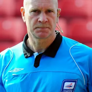 Championship Clash: Barnsley vs. Bristol City at Oakwell Stadium (Referee N. Miller, April 9, 2011) Championship Clash: Barnsley vs. Bristol City at Oakwell Stadium (Referee N. Miller, April 9, 2011)
