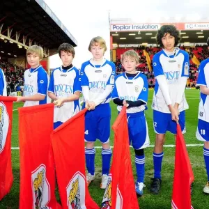 Championship Showdown: Bristol City vs. Wolverhampton Wanderers at Ashton Gate - Football Rivalry in Full Swing Championship Showdown: Bristol City vs. Wolverhampton Wanderers at Ashton Gate - Football Rivalry in Full Swing