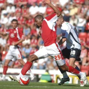 Championship Showdown: Marvin Elliott vs Scunthorpe Utd (Bristol City vs Scunthorpe Utd)