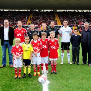 Season 11-12 Photographic Print Collection: Bristol City v Derby County