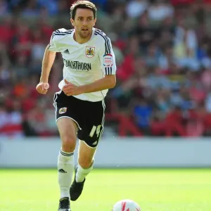Cole Skuse in Action: Nottingham Forest vs. Bristol City, Championship Football Match, 2012