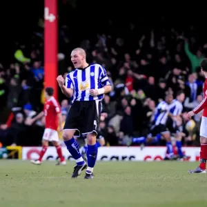 Darren Purse's Euphoric Moment: Sheffield Wednesday Celebrates FA Cup Victory Over Bristol City (08-01-2011)