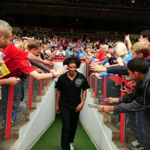 David James Greets Fans at Ashton Gate: Championship Debut for Newly Signed Bristol City Goalkeeper Against Blackpool (31/07/2010)