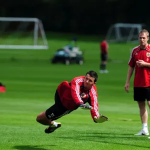 David James Joins Bristol City: First Training Session - Season 10-11 (New Signing) David James Joins Bristol City: First Training Session - Season 10-11 (New Signing)
