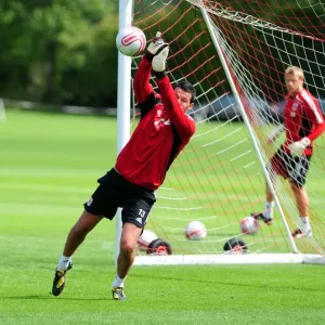 David James Joins Bristol City: First Training Session - Season 10-11 (New Signing) David James Joins Bristol City: First Training Session - Season 10-11 (New Signing)