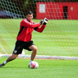 David James Joins Bristol City: First Training Session - Season 10-11 (New Signing) David James Joins Bristol City: First Training Session - Season 10-11 (New Signing)