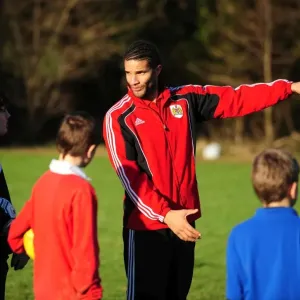 David James Visits Ashton Park School with Bristol City FC: A Memorable Day for Young Fans (Season 10-11) David James Visits Ashton Park School with Bristol City FC: A Memorable Day for Young Fans (Season 10-11)
