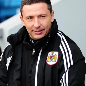 Derek McInnes Leads Bristol City at The Den in Championship Match against Millwall, 2013