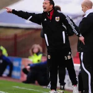 Derek McInnes Rallies Bristol City at Barnsley Championship Match, October 2011