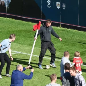 Euphoria at Ashton Gate: Unified Celebration of Bristol City's Victory over Coventry City Euphoria at Ashton Gate: Unified Celebration of Bristol City's Victory over Coventry City