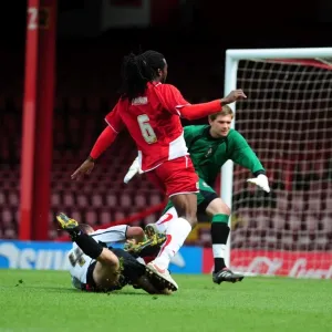 Evander Sno fouled