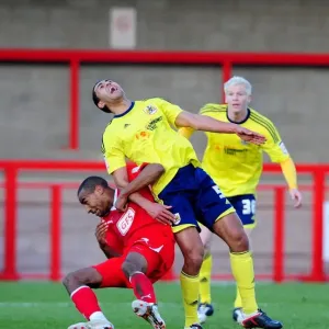 FA Cup: Nyatanga Fouled by Barnett - Crawley Town vs. Bristol City (07.01.2012)