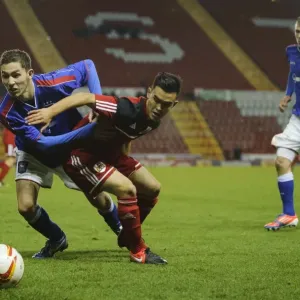 FA Youth Cup: Miles John of Bristol City U18s in Action Against Ipswich Town U18