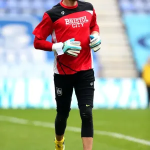 Fabian Giefer of Bristol City in Action at Wigan Athletic's DW Stadium (Sky Bet Championship: Wigan Athletic vs. Bristol City, 11/03/2017)
