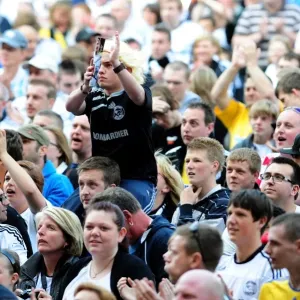 Fans Bid Farewell: Emotional Goodbye to Robbie Savage at Derby County's Pride Park (Championship: Derby County vs. Bristol City, 30/04/2011) Fans Bid Farewell: Emotional Goodbye to Robbie Savage at Derby County's Pride Park (Championship: Derby County vs. Bristol City, 30/04/2011)
