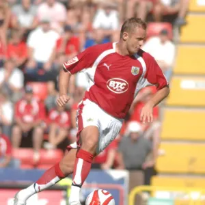 A Fierce Face-Off: Lee Trundle vs Scunthorpe Utd (Bristol City vs Scunthorpe United)