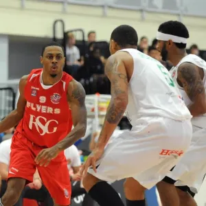 Fierce Showdown in Basketball: Flyers vs. Raiders in the British Basketball Cup Fierce Showdown in Basketball: Flyers vs. Raiders in the British Basketball Cup