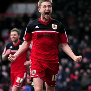 Season 12-13 Collection: Bristol City V Barnsley