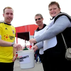Football Rivalry: Bristol City vs Leeds United at Ashton Gate