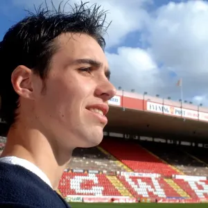 Frankie Artus: A Focused and Determined Player in Bristol City Football Club Colors Frankie Artus: A Focused and Determined Player in Bristol City Football Club Colors