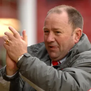 Gary Johnson en Acción: Bristol City contra Norwich City