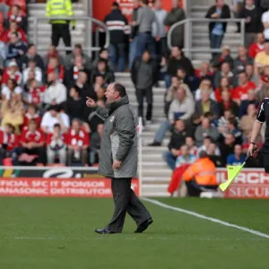 Gary Johnson's Battle: The Determined Manager's Showdown - Bristol City vs. Southampton Gary Johnson's Battle: The Determined Manager's Showdown - Bristol City vs. Southampton
