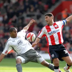 Intense Battle: Marvin Elliott Fights for Possession in Southampton vs. Bristol City Intense Battle: Marvin Elliott Fights for Possession in Southampton vs. Bristol City