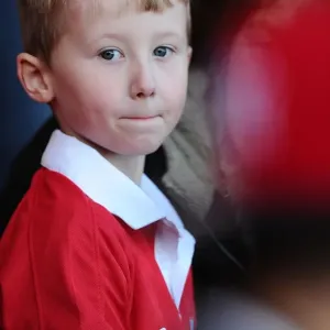 Intense Football Action: Bristol City vs Crawley Town, Sky Bet League One (December 13, 2014)