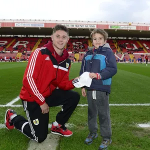 Season 13-14 Collection: Bristol City v Oldham Athletic
