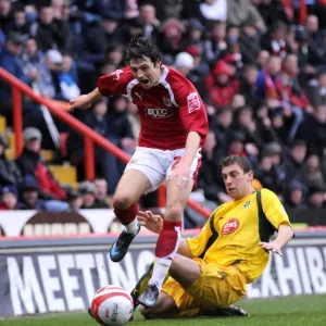 Intense Moment: A Clash Between Sproule and the Action – Bristol City vs Plymouth Argyle