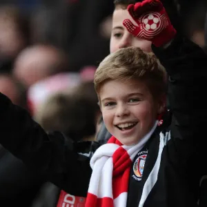 Intense Rivalry: Bristol City vs Sheffield United Showdown at Ashton Gate, February 14, 2015 - Football Battle