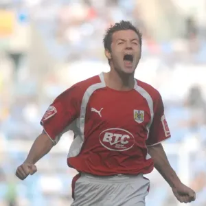 Ivan Sproule stützt die Leidenschaft im Konflikt zwischen Coventry City und Bristol City Fußballverein.