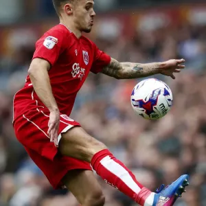 Jamie Paterson of Bristol City in Action against Blackburn Rovers at Ewood Park, 2017