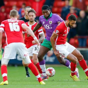 Jay Emmanuel-Thomas vs Lewin Nyatanga: Intense Moment in Barnsley vs Bristol City Football Match, October 2014 Jay Emmanuel-Thomas vs Lewin Nyatanga: Intense Moment in Barnsley vs Bristol City Football Match, October 2014