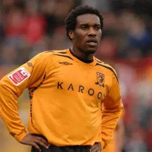 Okocha en action : Bristol City contre Hull City